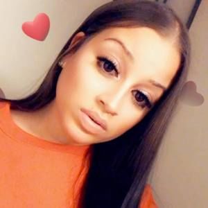 Meet your Posher, Mara